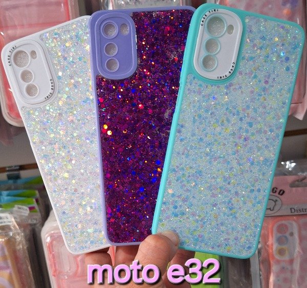 Producto - Fundas glitter. Moto e32