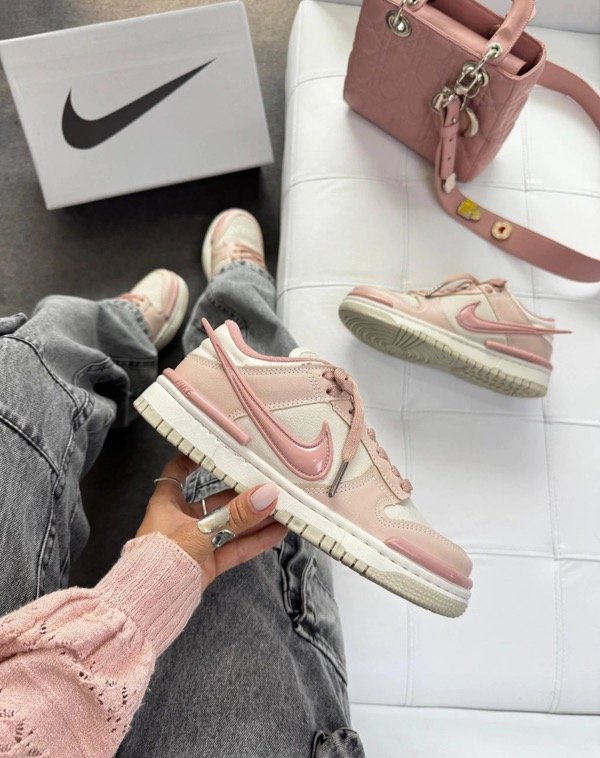 Producto - Nike Twist Nude