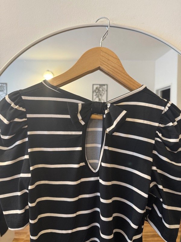 Producto - Remera Nuri m/corta princesa Negra y blanca