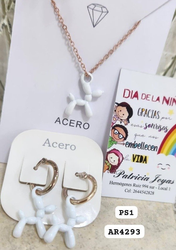 Producto - Conjunto cadena, dije y aros perrito salchicha blanco
