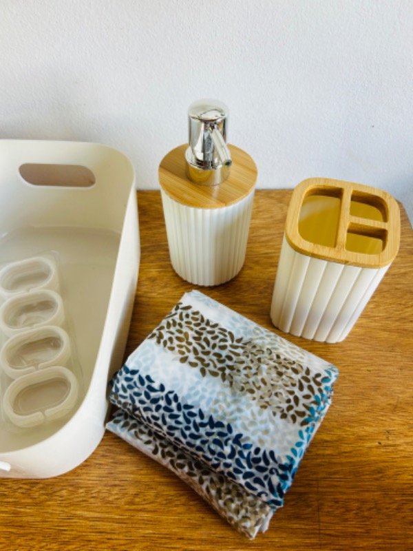 Producto - Set de baño con cortina y canasto - 6