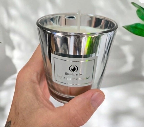 Producto - Vela aromatica cera vegetal vaso plata grande 8x7cm