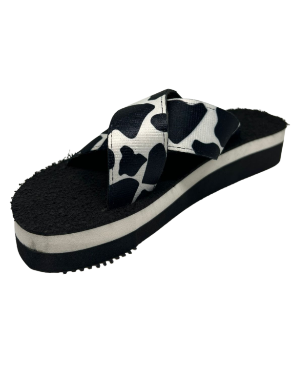 Producto - Ojotas con Plataforma y Tiras Cruzadas Animal Print II