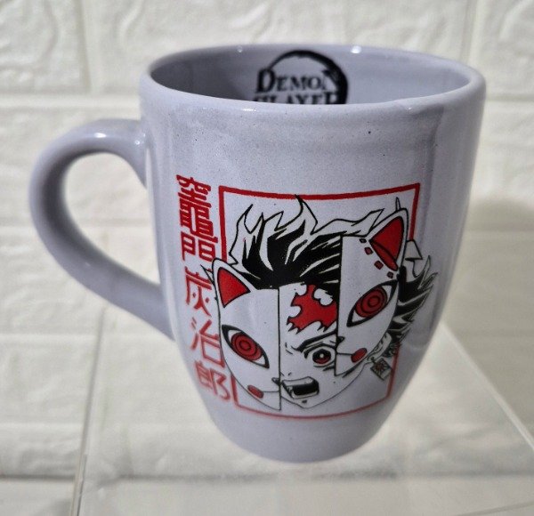 Producto - Taza bombé Tanjiro máscara gris Demon Slayer 250 cc