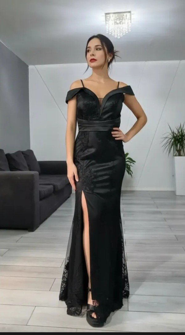 Vestido largo sirena de tul bordado con tajo — imagen 4