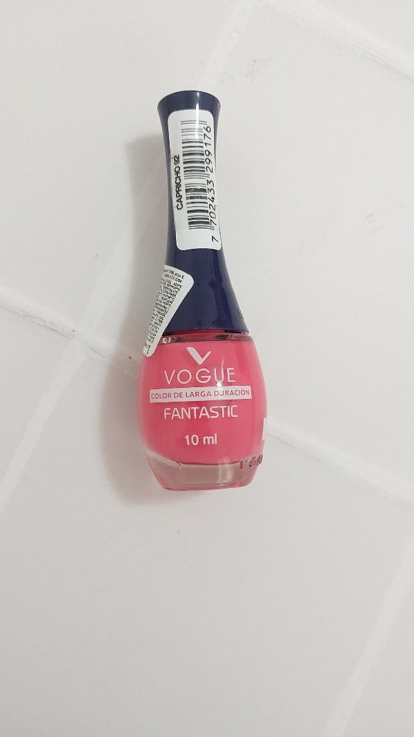 Producto - Esmalte de uñas Vogue Rosado