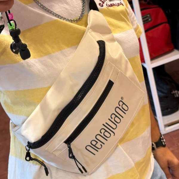 Producto - LA MAS LIVIANA. Riñonera andorra impermeable Nena Juana - 2