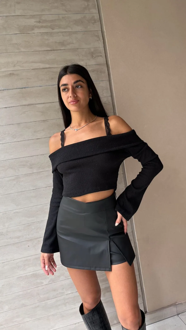 Producto - SHORT POLLERA TIRO ALTO CIERRE CUERINA (12.000 Efectivo/Transferencia)