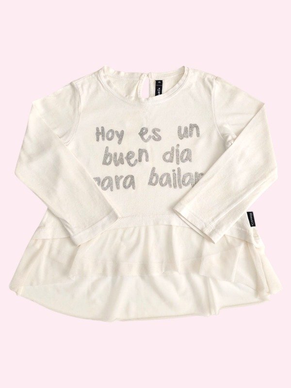 Producto - Remera manga larga color crudo con tul y frase Mimo 3 años