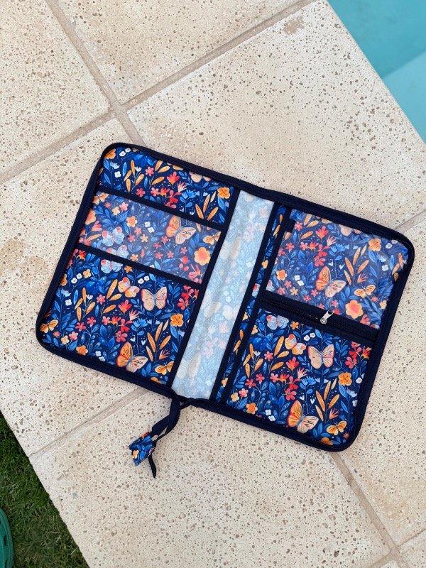 Producto - ORGANIZADOR A4 PREMIUM - MARIPOSA FONDO AZUL