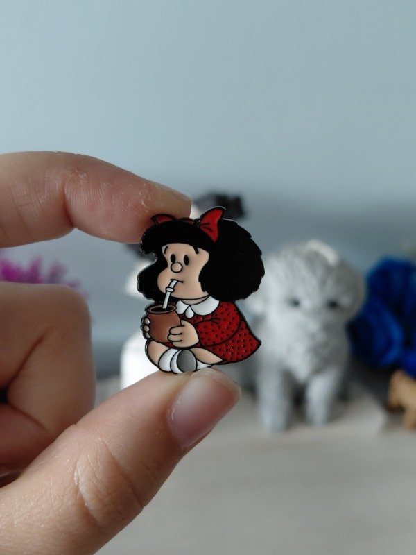 Producto - Pin metalizado - Mafalda #2057