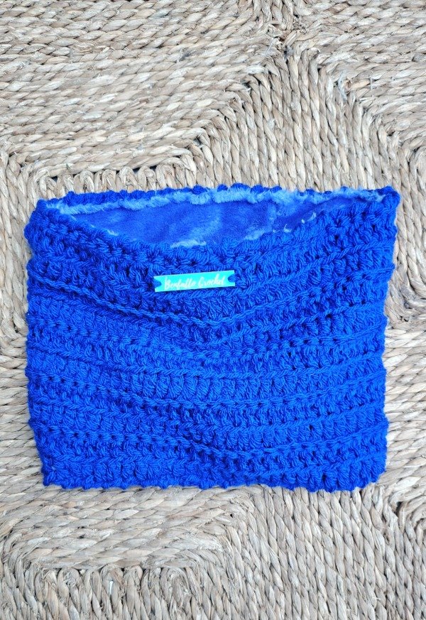 Producto - Cuello con plush - 1