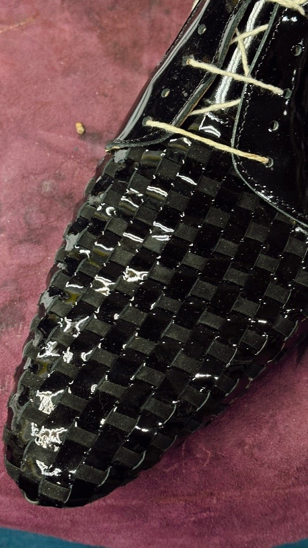Producto - Lizandro TRENZADO A MANO Charol vacuno con Cabra Gamuzada negro - 1