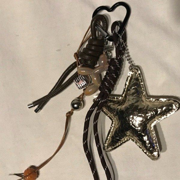 Producto - Charm Goldie