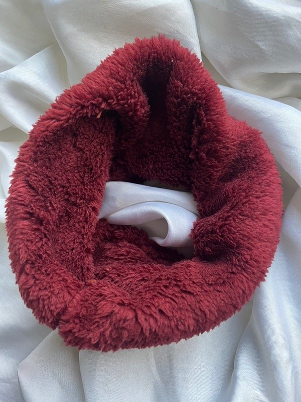 Producto - Cuello peluche bordo