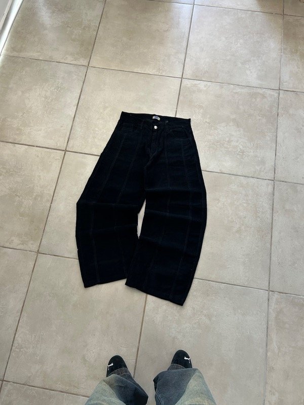 Producto - JEAN BAGGY CORDEROY BLACK