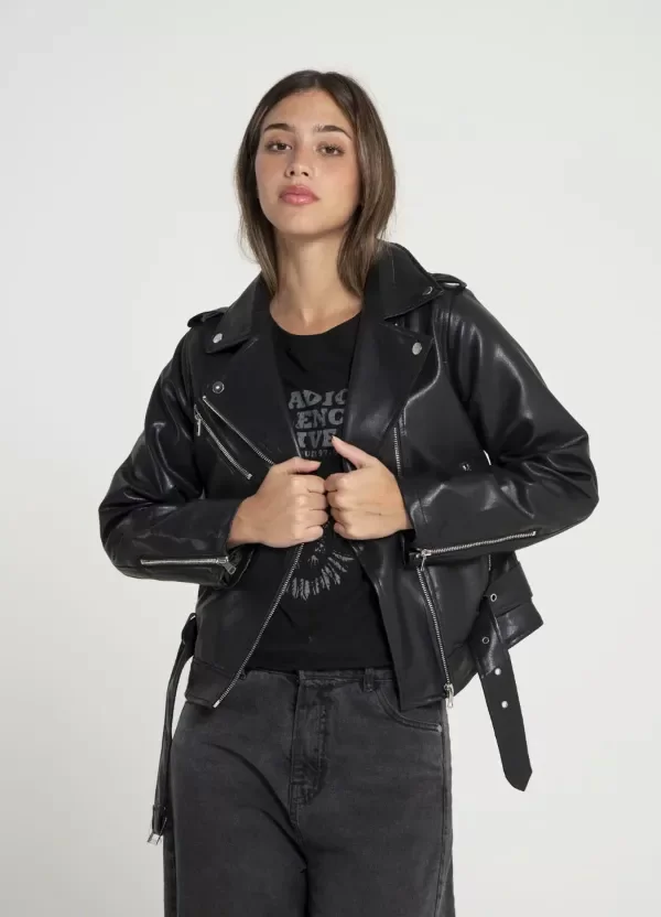 Producto - Campera Divine