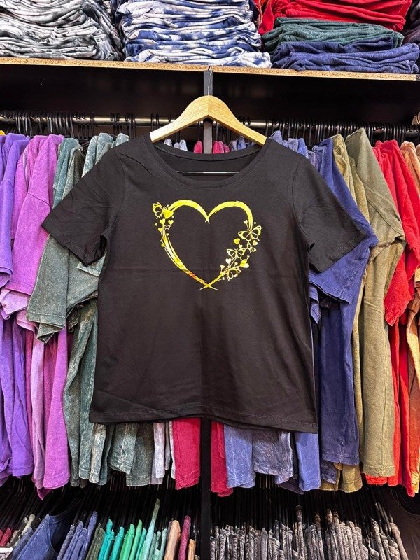 Remera con foil corazón