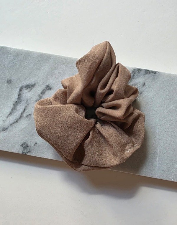 Producto - Scrunchie Beige Lisa