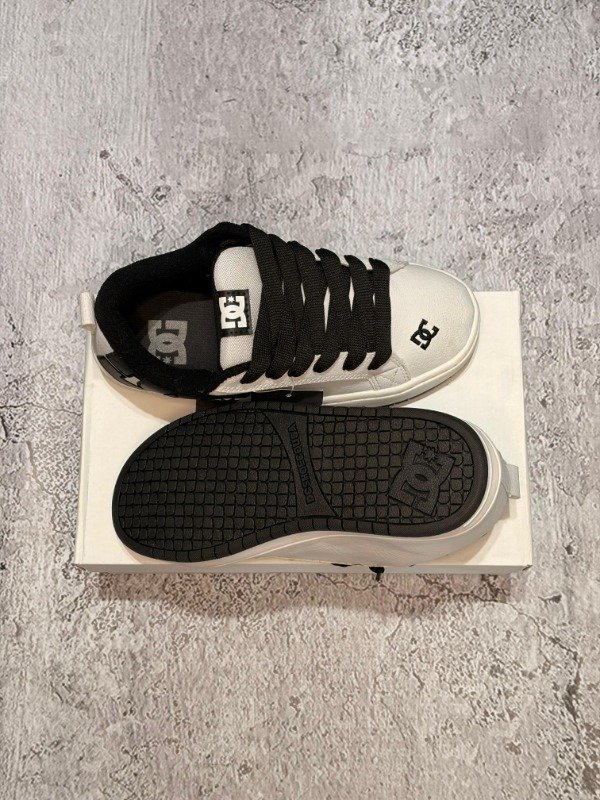 Producto - ZAPATILLAS DC BLANCAS