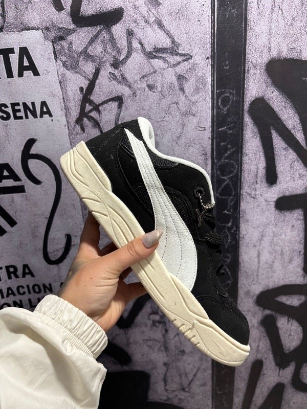 Producto - Puma 180 black