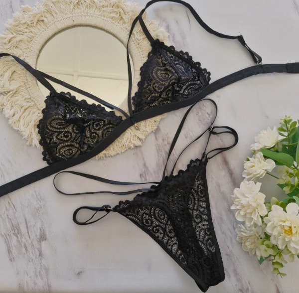 Producto - Conjunto Puntilla tiritas y less doble - talle 90