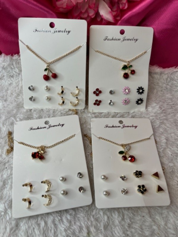 Producto - Set de aros y collar Dorado cereza-Diferentes modelos I