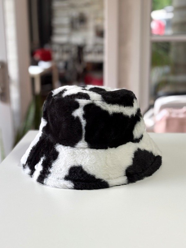Producto - Piluso peluche cow (negro)