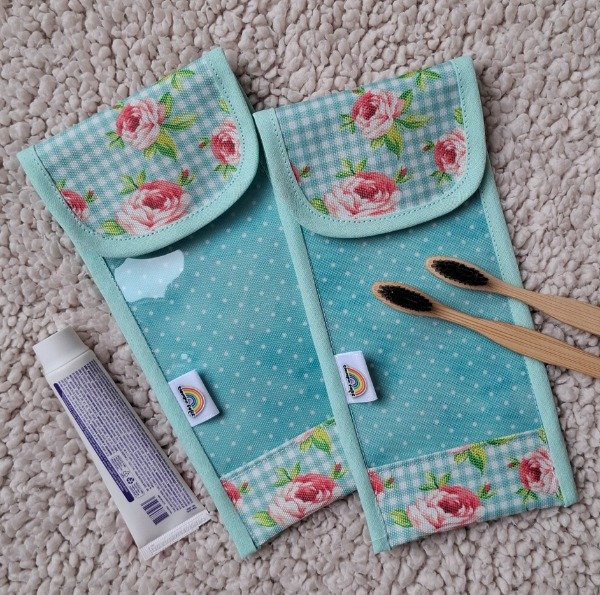 Producto - Estuche higiene Rosas Acqua