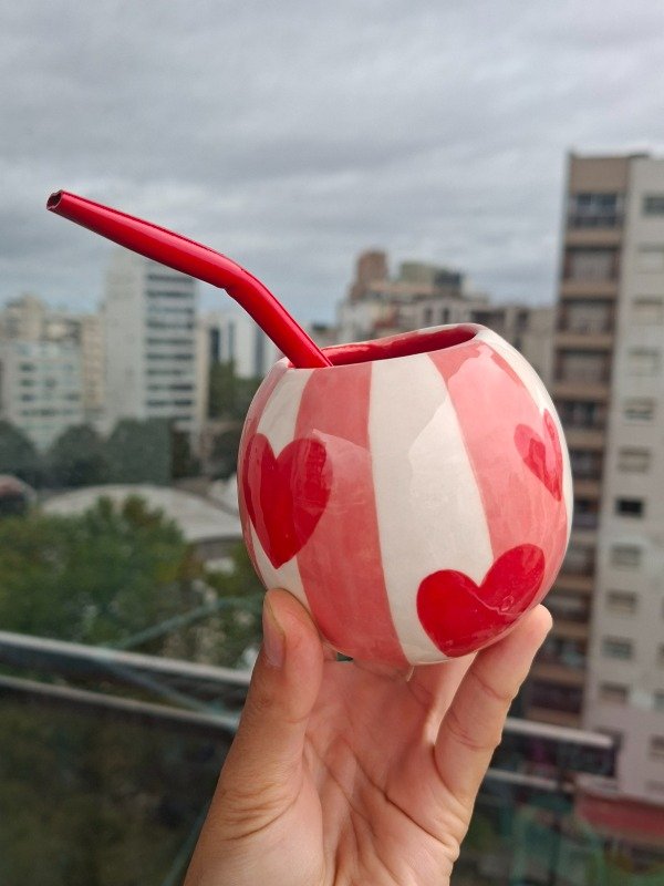 Producto - Mate Redondo Rayas rosas y corazones