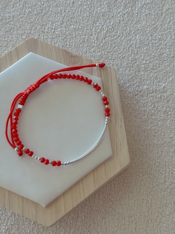 Producto - Pulsera de hilo con cristales y barra