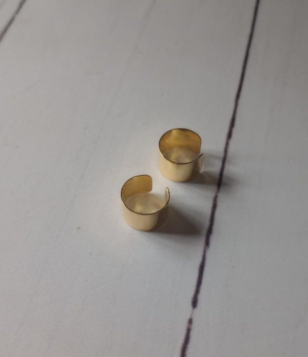 Producto - Ear Cuff Clásico - Acero Dorado