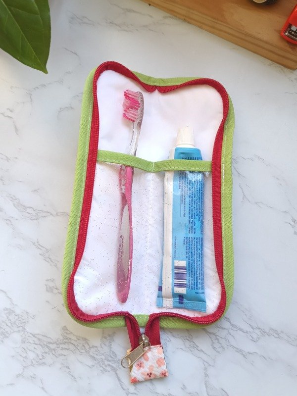 Producto - Estuche higiene bucal - 8