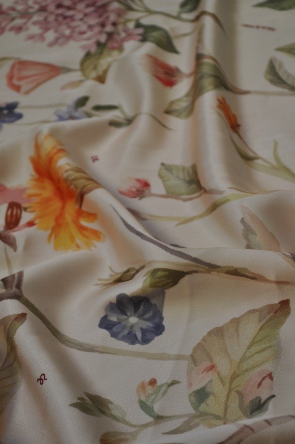 Producto - Pañuelo de Seda Las Flores. Diseño #119 - 0