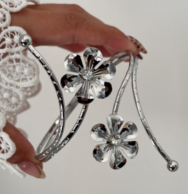 Producto - Brazalete Flores