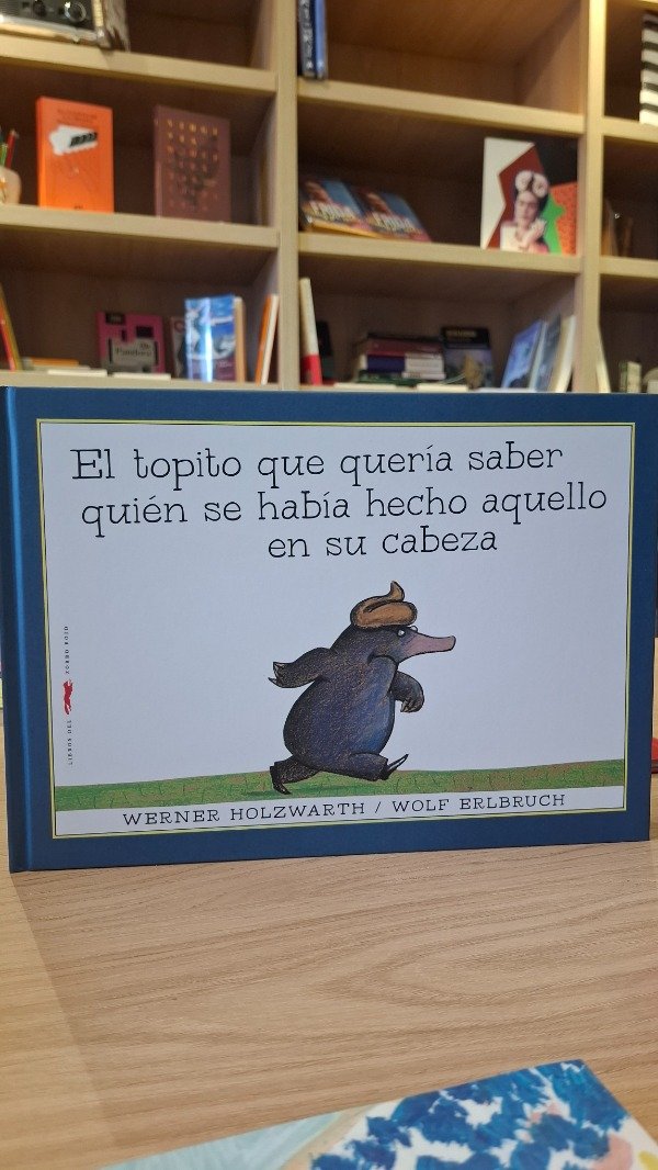 Producto - El torito que quería saber quién se había hecho aquello en su cabeza