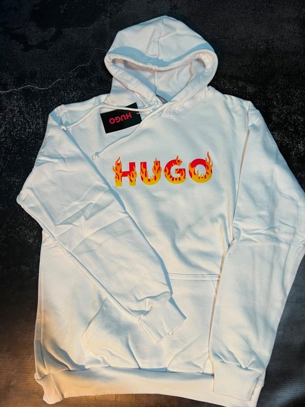 Producto - Buzo HB blanco rojo y amarillo