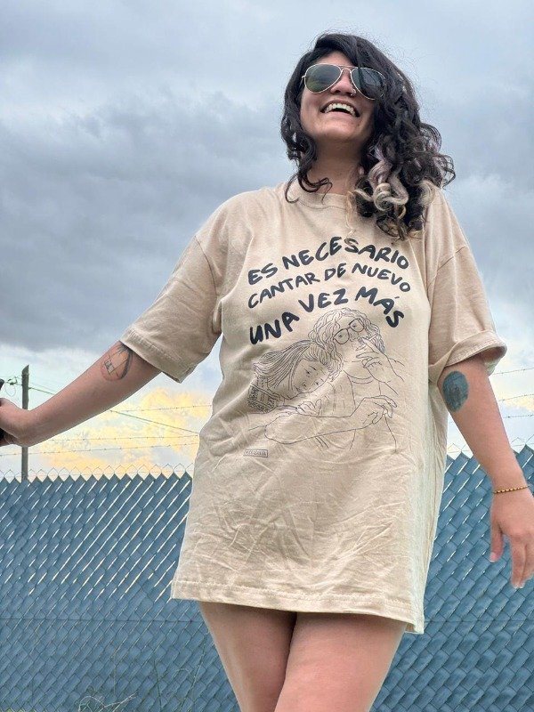 Producto - Remerón Charly y La Negra