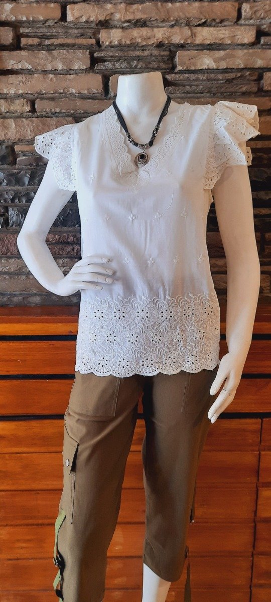 Producto - Blusa brodery con volado