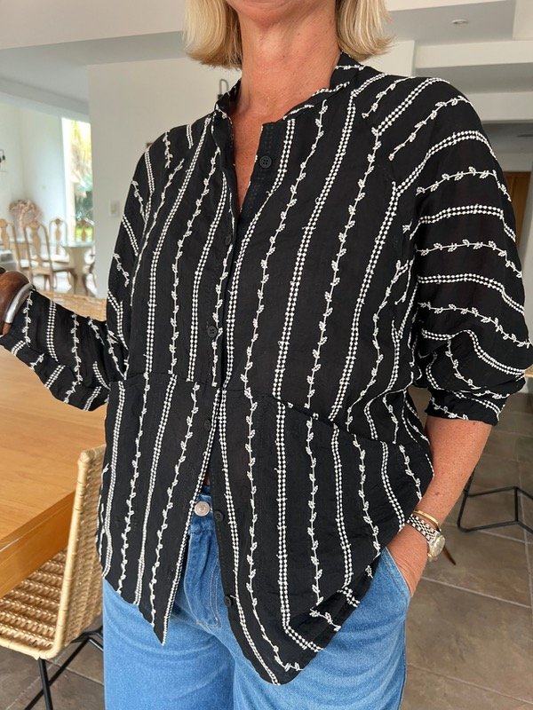 Producto - Camisa india bordada