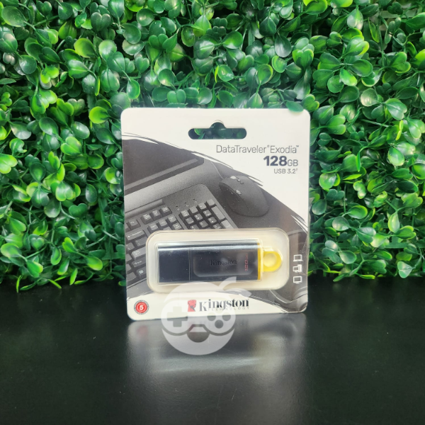 Producto - PENDRIVE KINGSTON 128GB USB 3.2 NEGRO