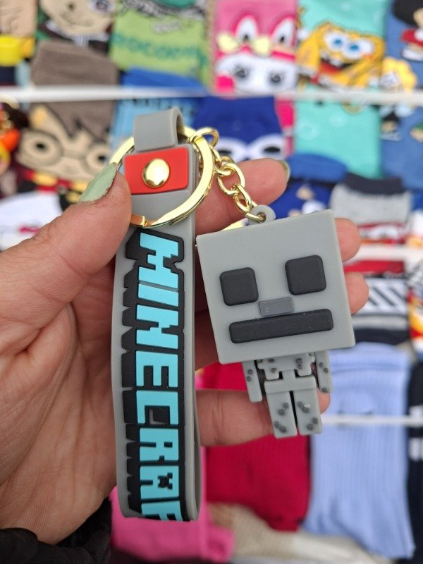 Producto - Llavero Minecraft gris