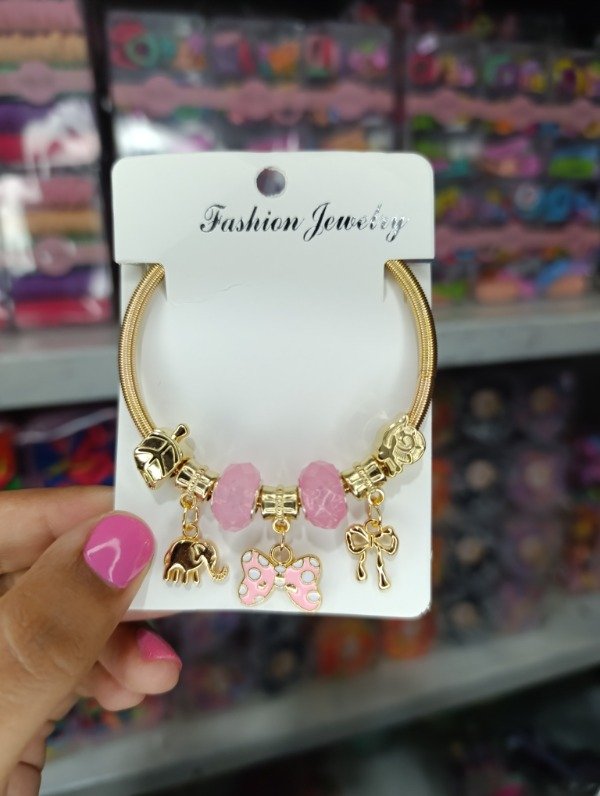 Producto - Pulseras tipo PANDORA doradas
