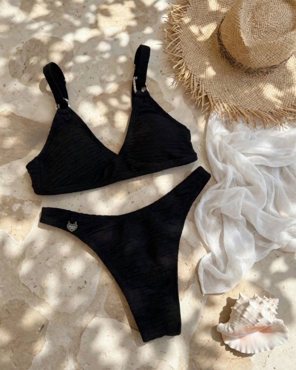 Producto - Bikini con top y less clásica negra - Art Helena - 1