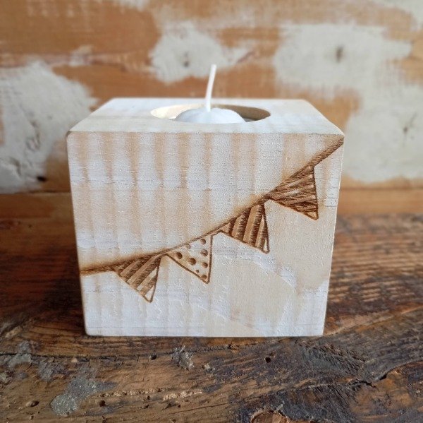 Producto - Porta Velas + Vela "Banderín"