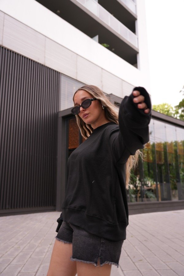 Producto - Buzo cuello redondo negro