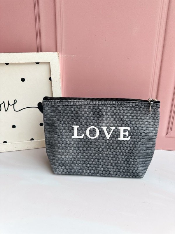 Producto - Portacosmetico Love - 3
