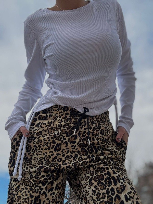 Producto - Remera ML morley con tiras reguladoras laterales Blanco 3310