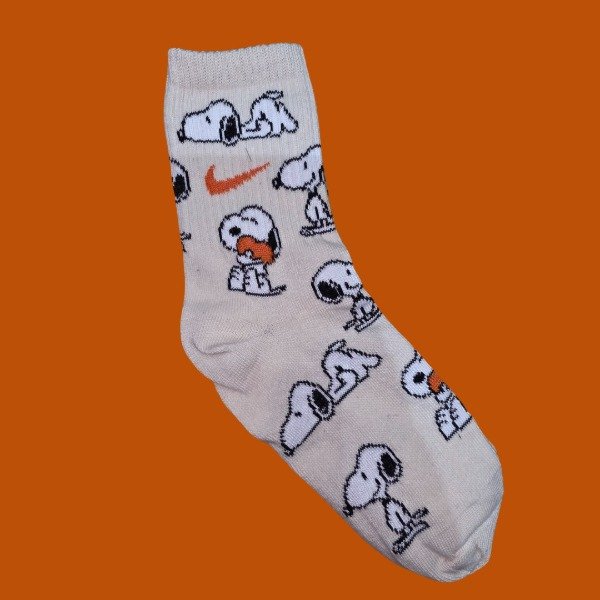 Producto - Tenis "Snoopy Nike Beige"