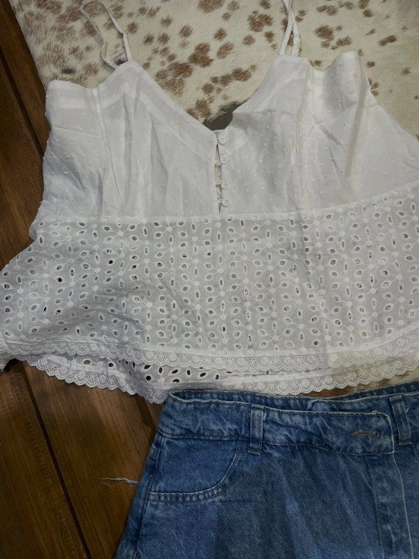 Producto - Blusa Broderie trinagulo